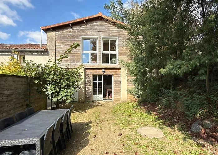 Hébergement de vacances Le Hameau Des Possibles 16- Personnes La Foret-sur-Sevre