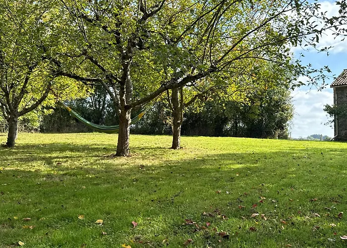 Le Hameau Des Possibles 16- Personnes Hébergement de vacances